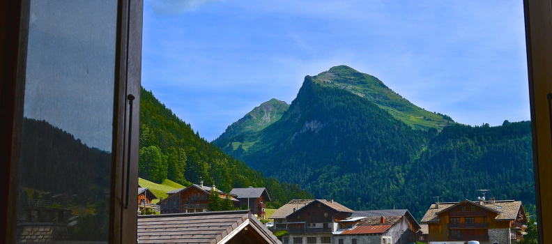 The beginning of LivMor and Chalet Cecile